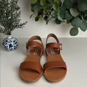 Steve Madden Tan Leather Sandals